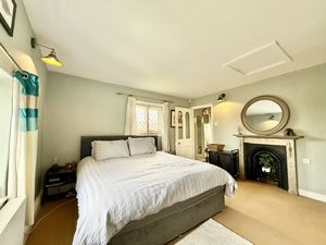 Photo 26- click for photo gallery